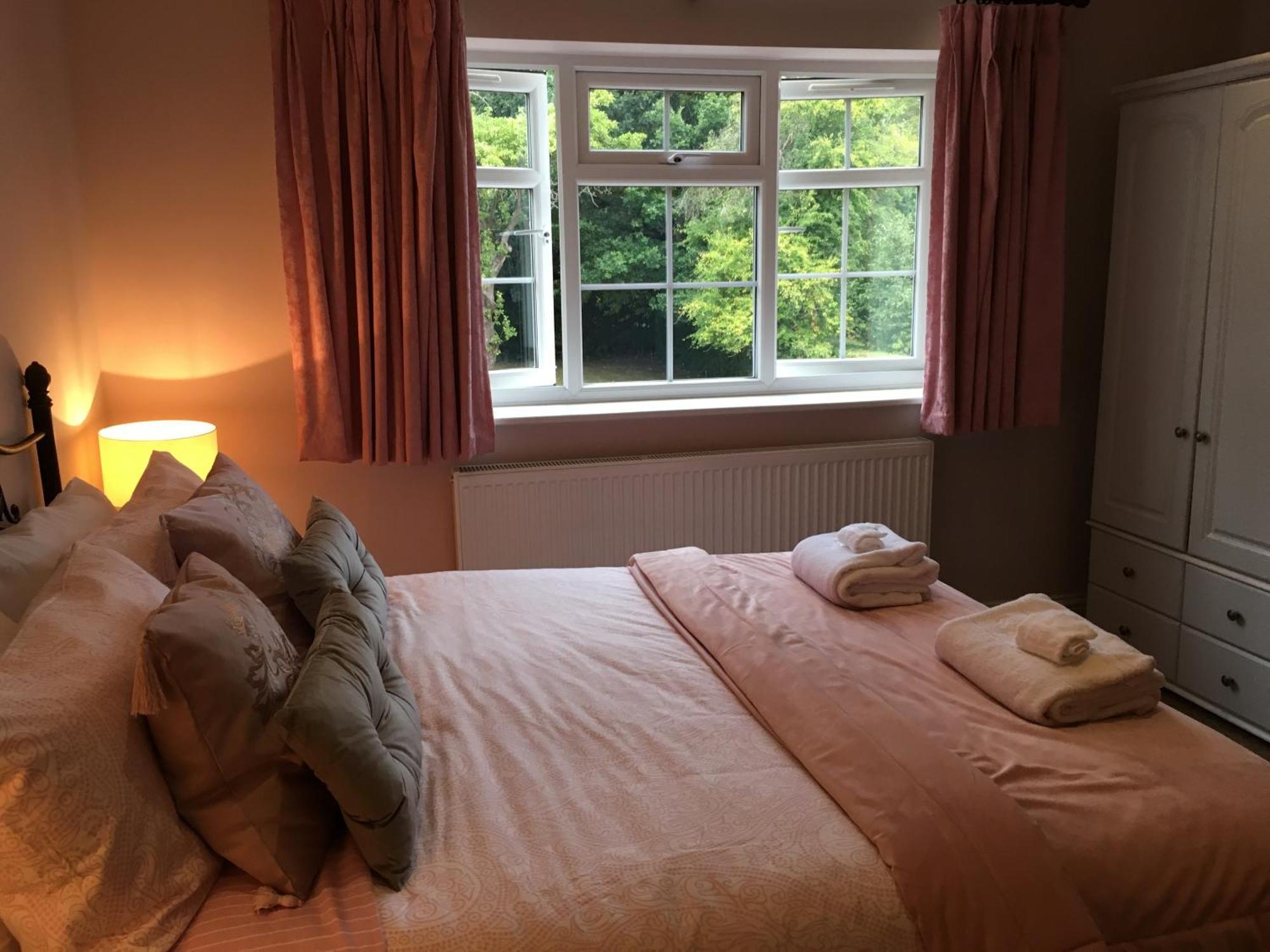 Leafy Suburban Bed And Breakfast Northwood  Buitenkant foto