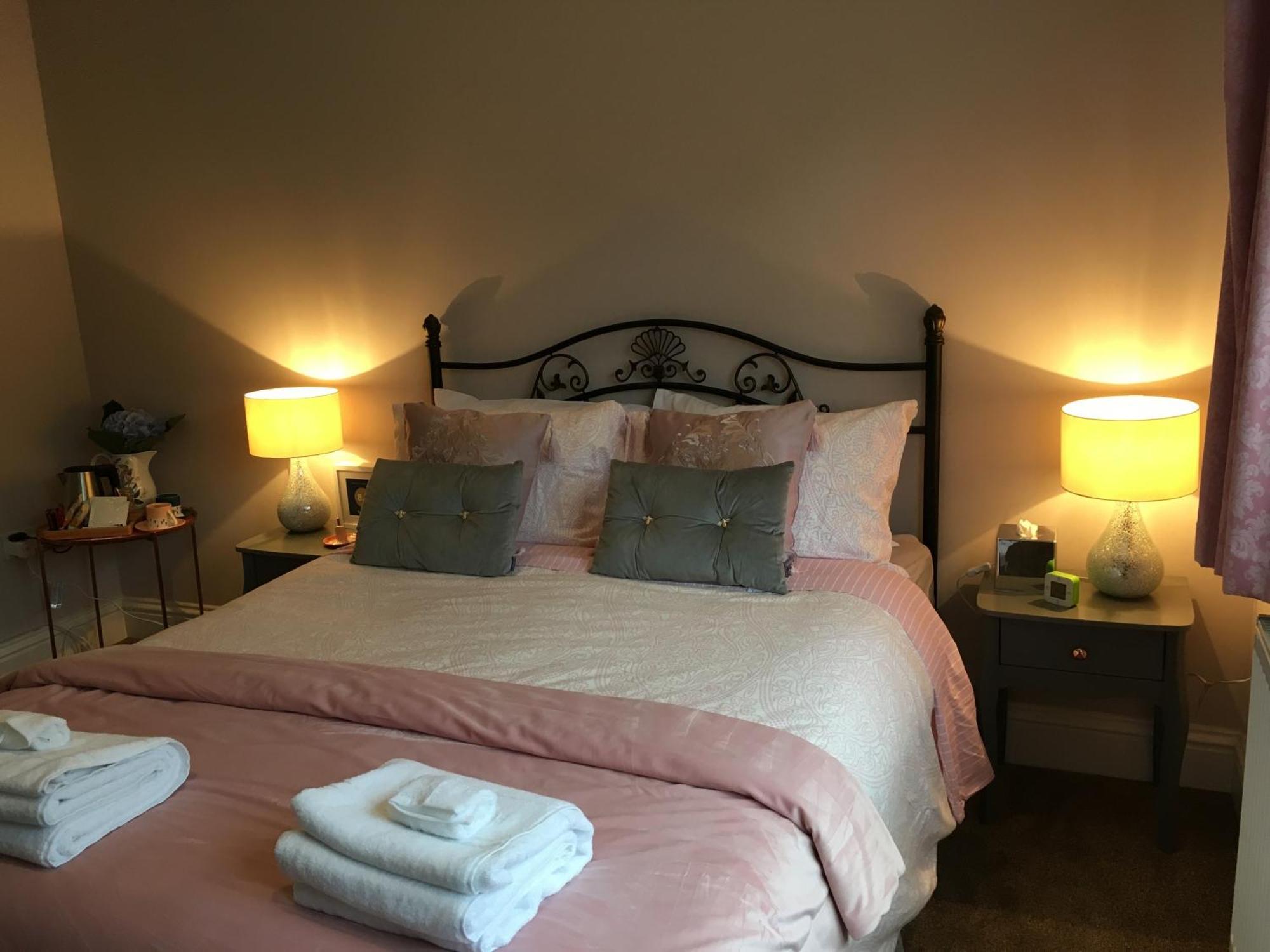 Leafy Suburban Bed And Breakfast Northwood  Buitenkant foto